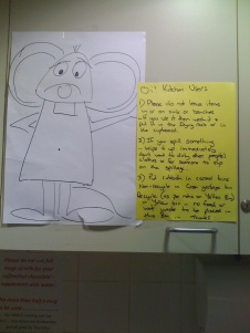 Kitchen notice with mouse picture
