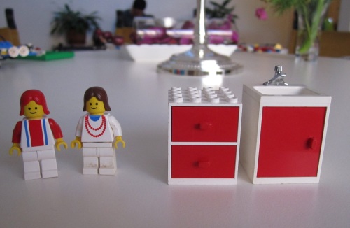 1970s lego people and furniture