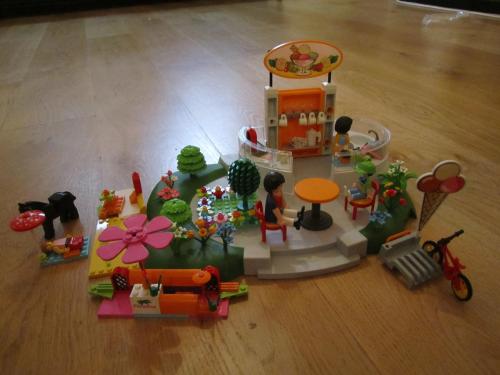Lego with playmobil ice cream shop