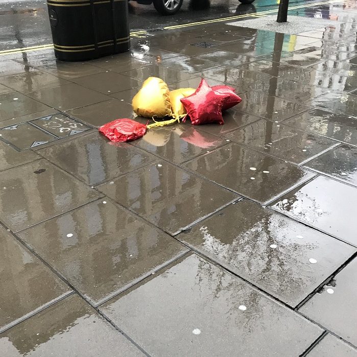 oxford street pavement balloon